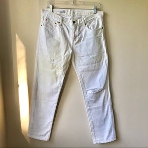 GAP | white sexy boyfriend jeans